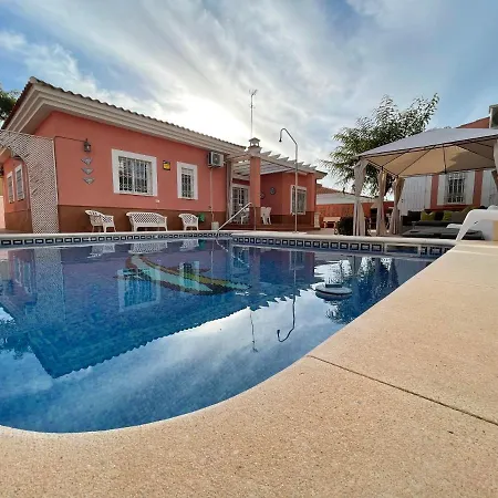 Villa Triana Con Piscina-2